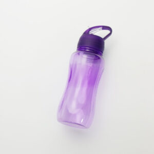 בקבוק-שתיה-סגול